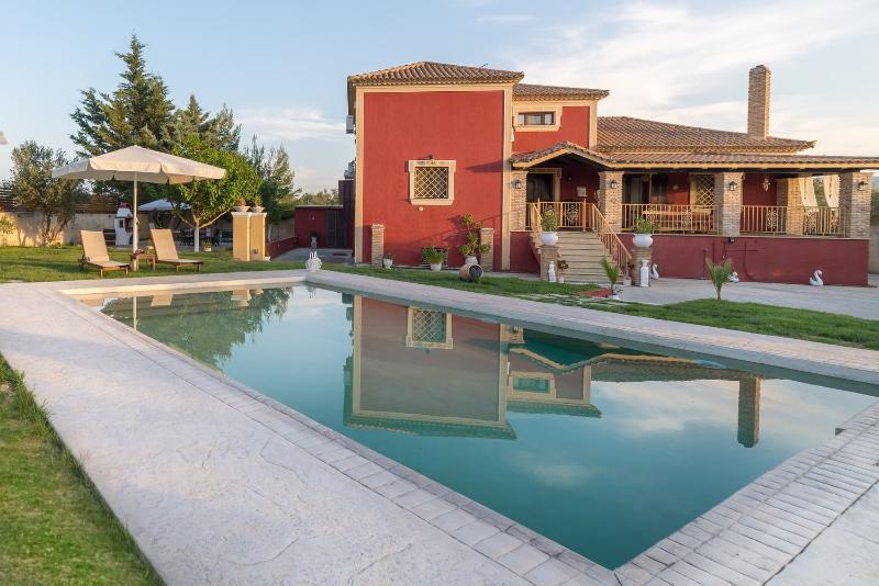 Luxury Villa Froso Ambelokipoi  Exterior photo